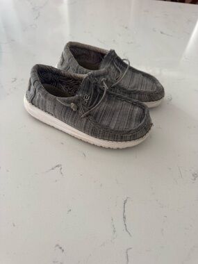 HEY DUDE SHOES WALLY TODDLER LINEN STONE SIZE K10